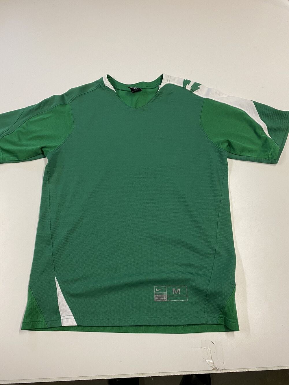 Football Nike Team Dri Fit Green White Size Medium Under Shirt